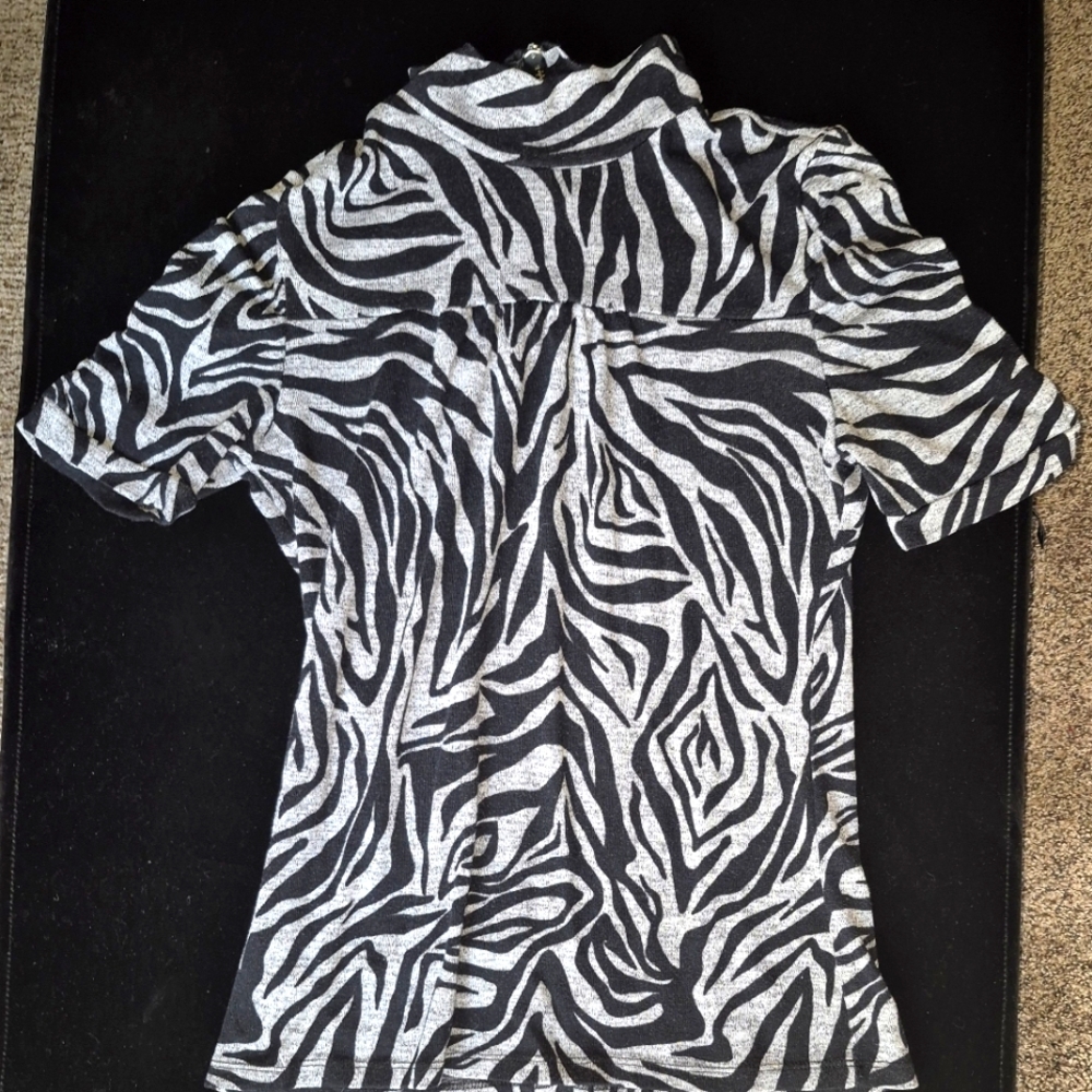 Juniors or women's Zebra Blouse